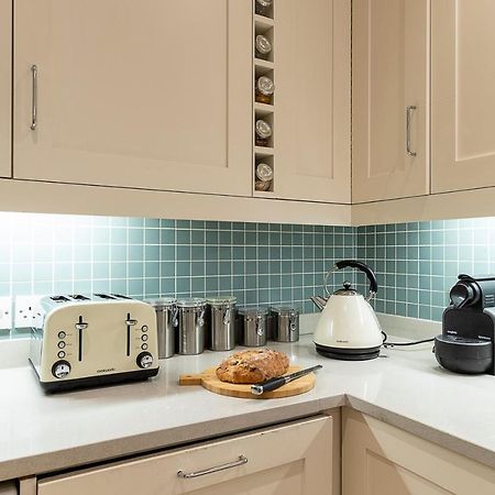 Apartament Gorgeous House In Marylebone With Patio Londyn Zewnętrze zdjęcie